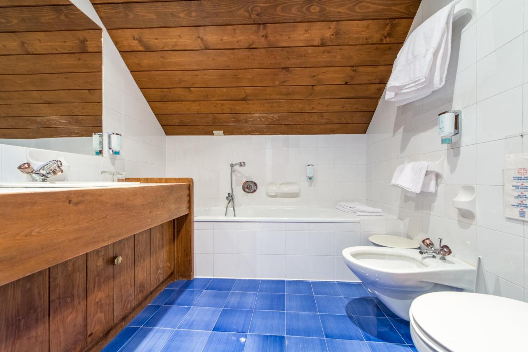 Adler Suite & Stube Villabassa Kültér fotó