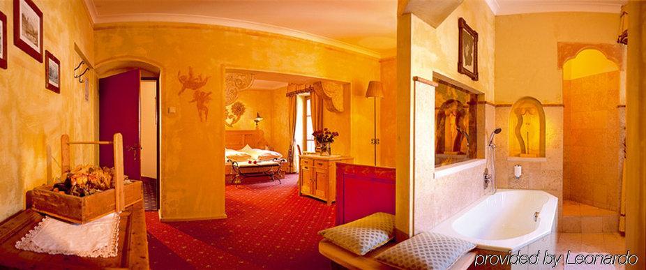 Adler Suite & Stube Villabassa Szoba fotó