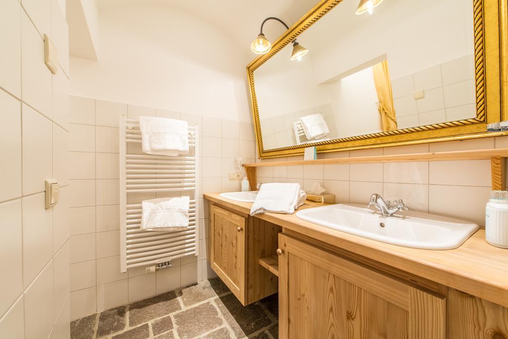 Adler Suite & Stube Villabassa Kültér fotó